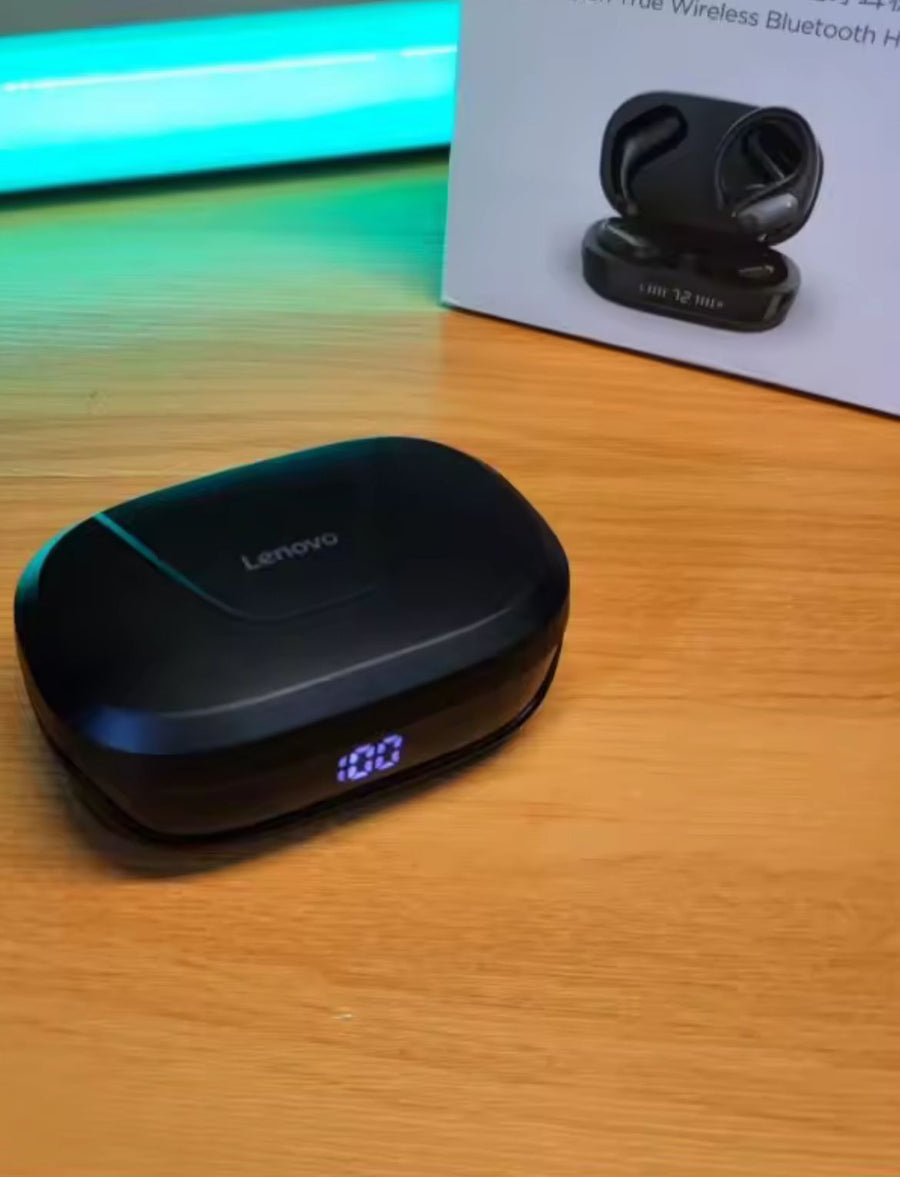 Clienta sosteniendo Retinol B3